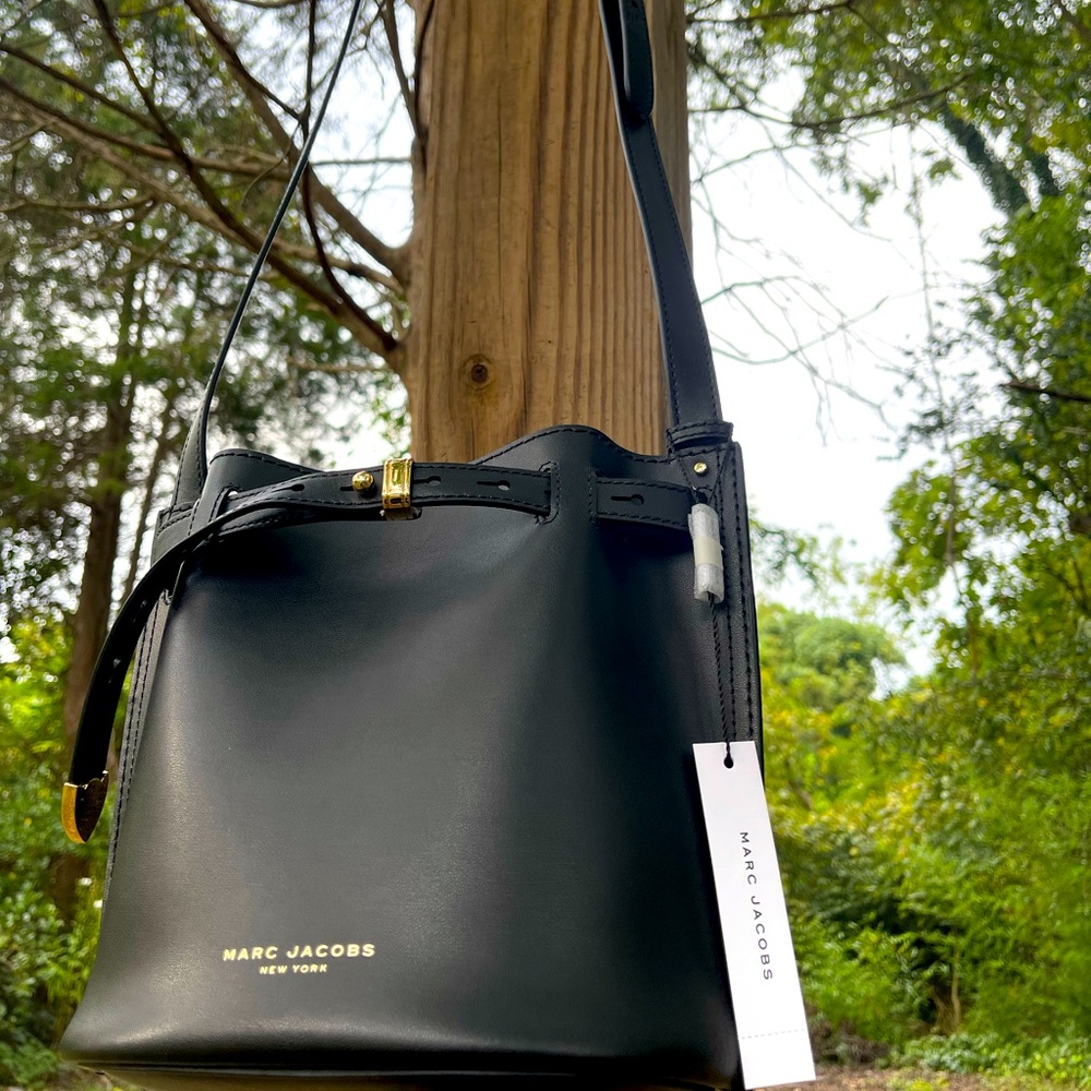 Marc Jacobs Small Leather Bucket Bag - NWT